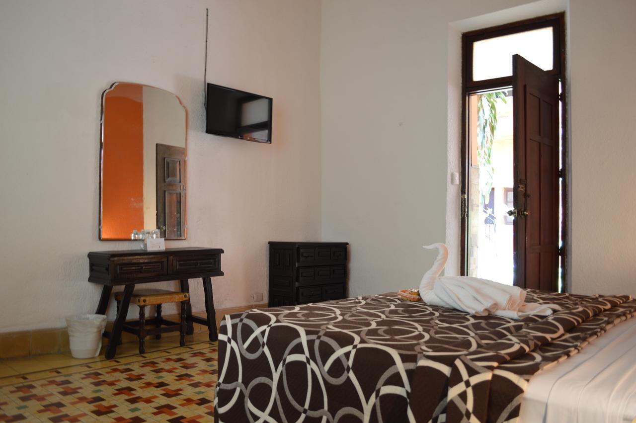 Hotel Colon Mérida Exteriér fotografie
