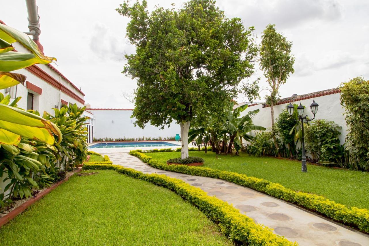 Hotel Colon Mérida Exteriér fotografie